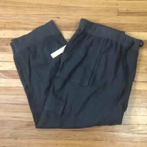 Caslon Linen capris Size 2X